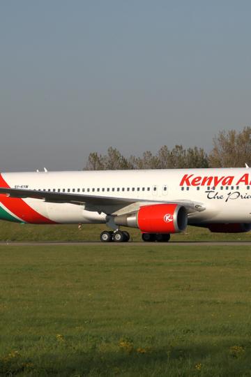 Kenya_Airways_Boeing_767-300ER_5Y-KYW_AMS_2011-10-16