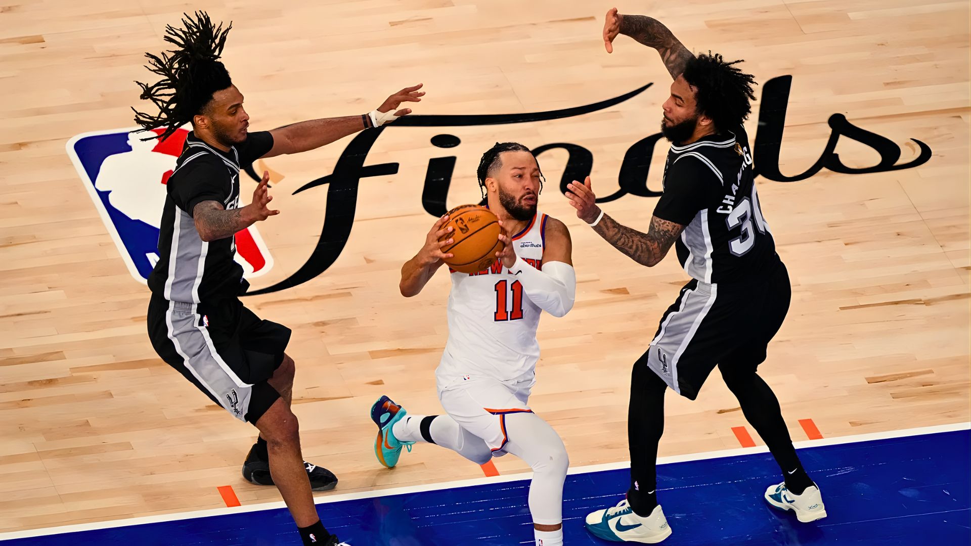 Wembanyama Erupts for 32 as Spurs Break Free in Game 3